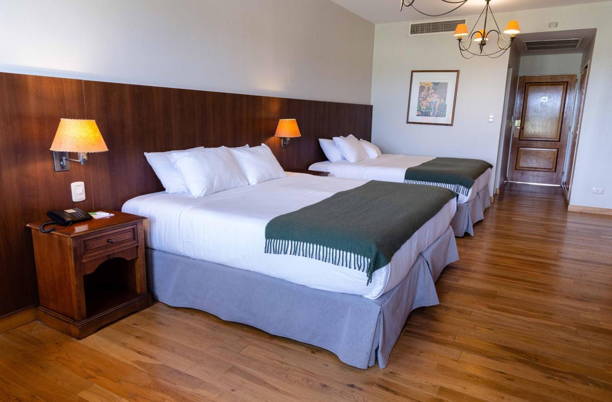 Wyndham Garden Lujan Hotel Exterior photo
